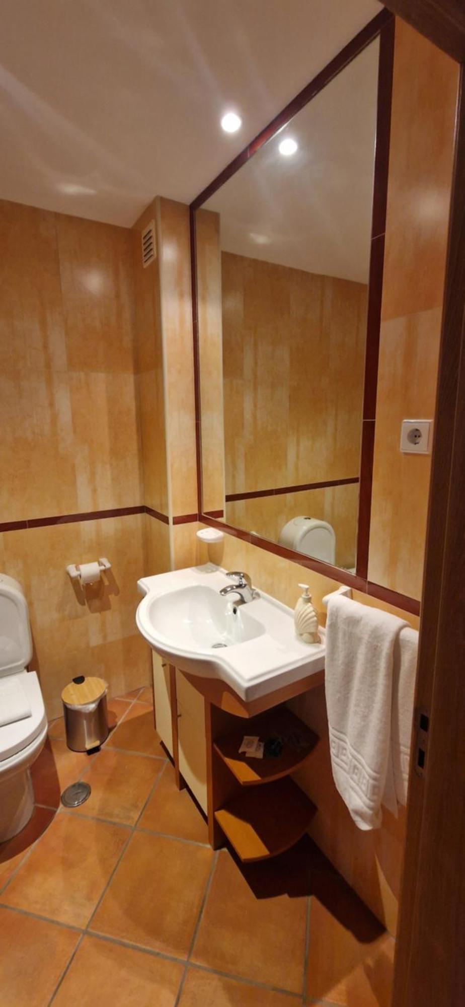 Dona Ana Guest house Lagos