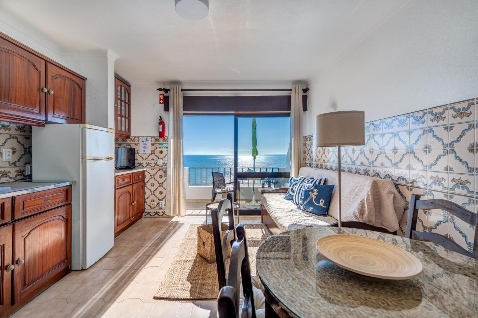 Sunset Azul - Sea View - Free Wifi - By Bedzy Apartment