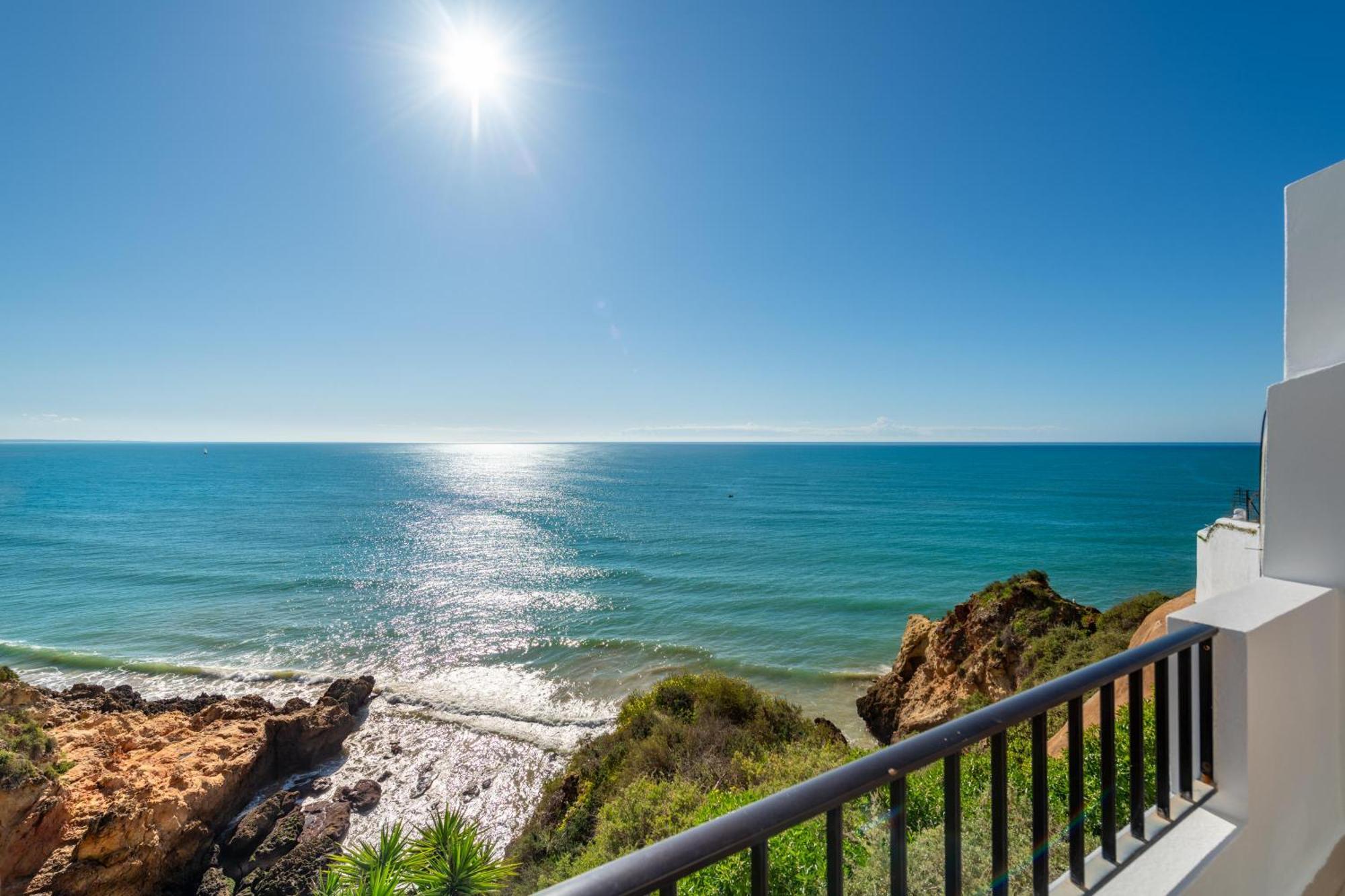 Apartment Sunset Azul - Sea View - Free Wifi - By Bedzy
