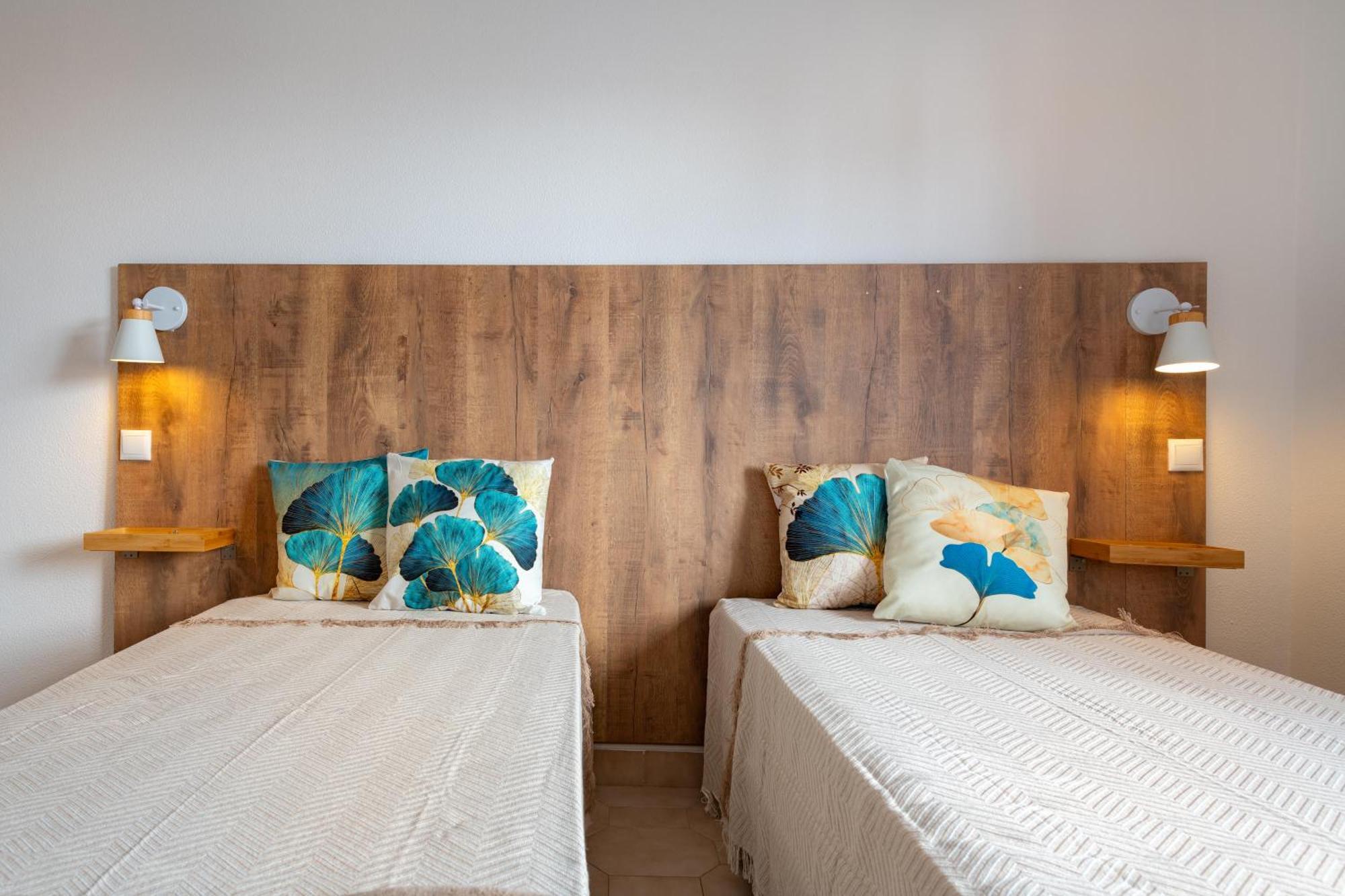 Apartment Sunset Azul - Sea View - Free Wifi - By Bedzy *