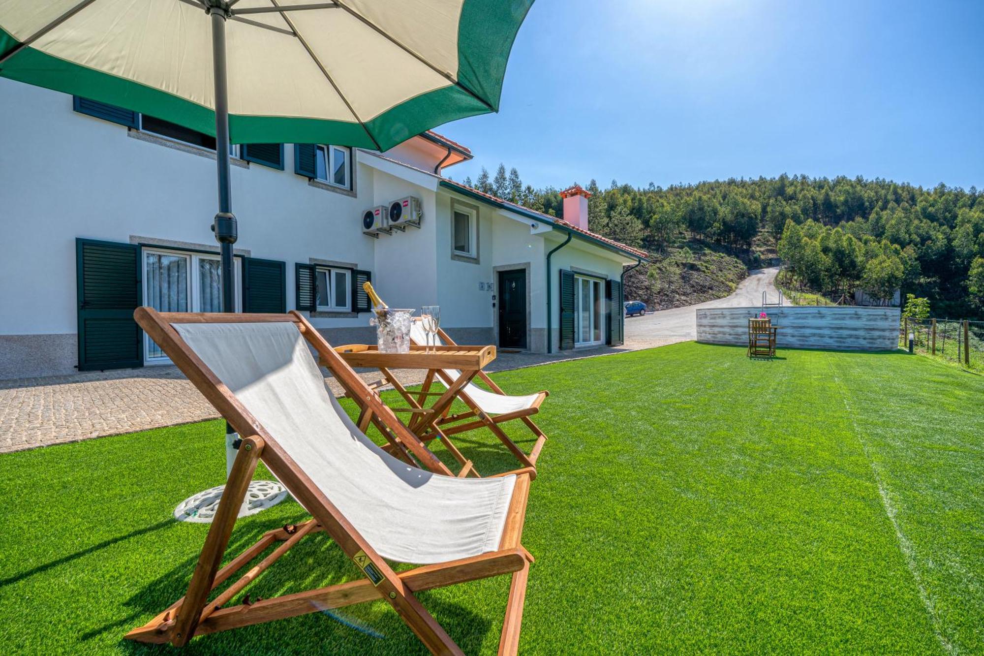Central Suites Arouca Country house Arouca