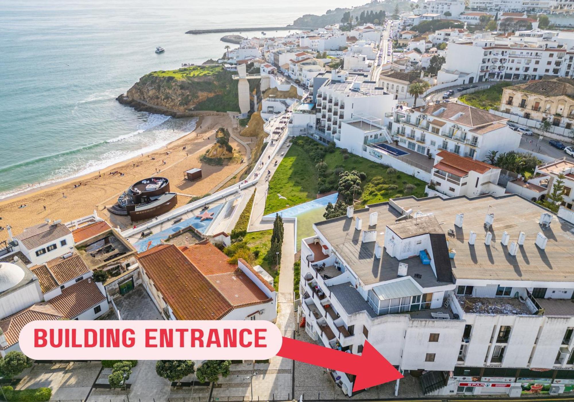 In Albufeira's Old Town Apartamento *
