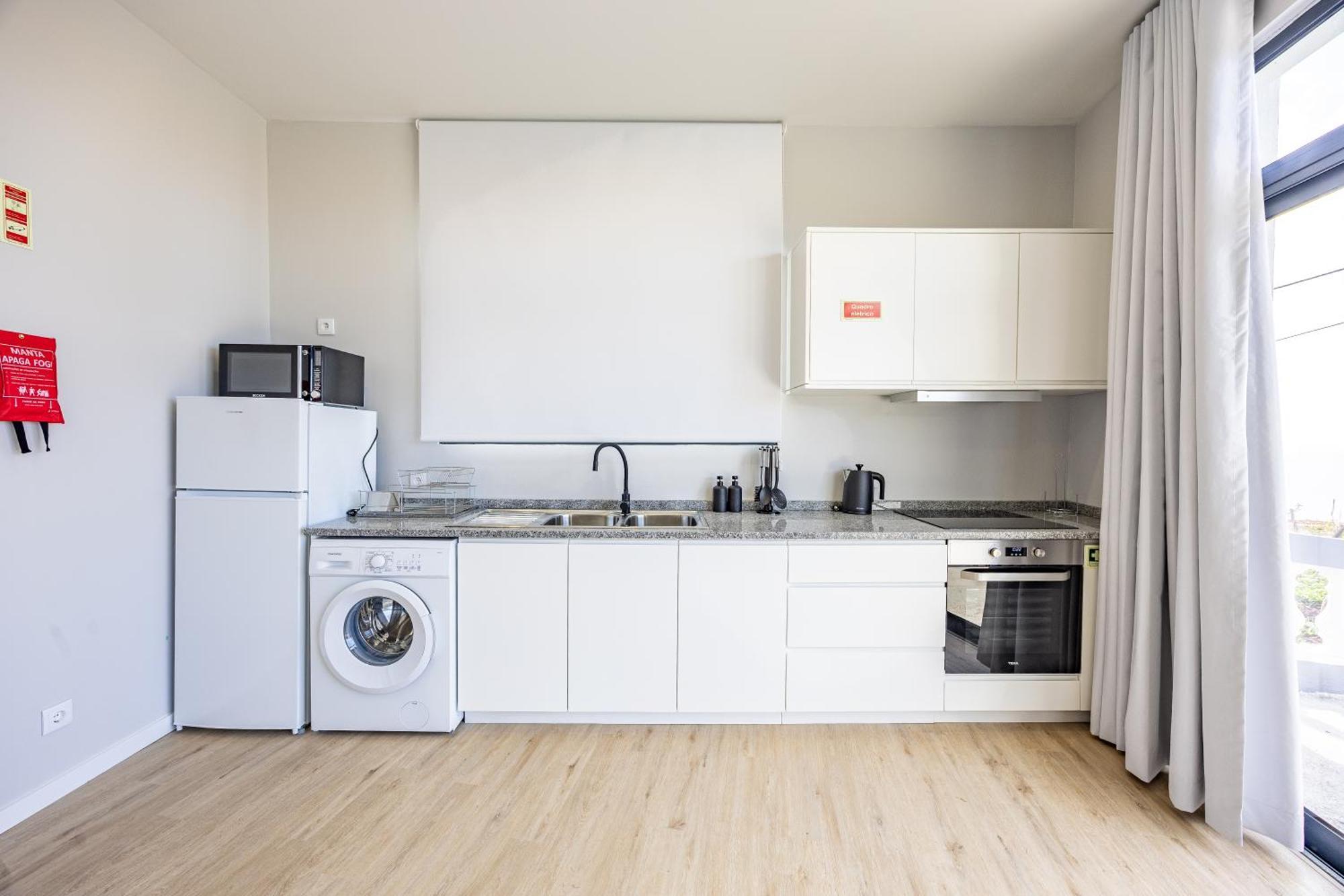 Palm Breeze Loft Apartment