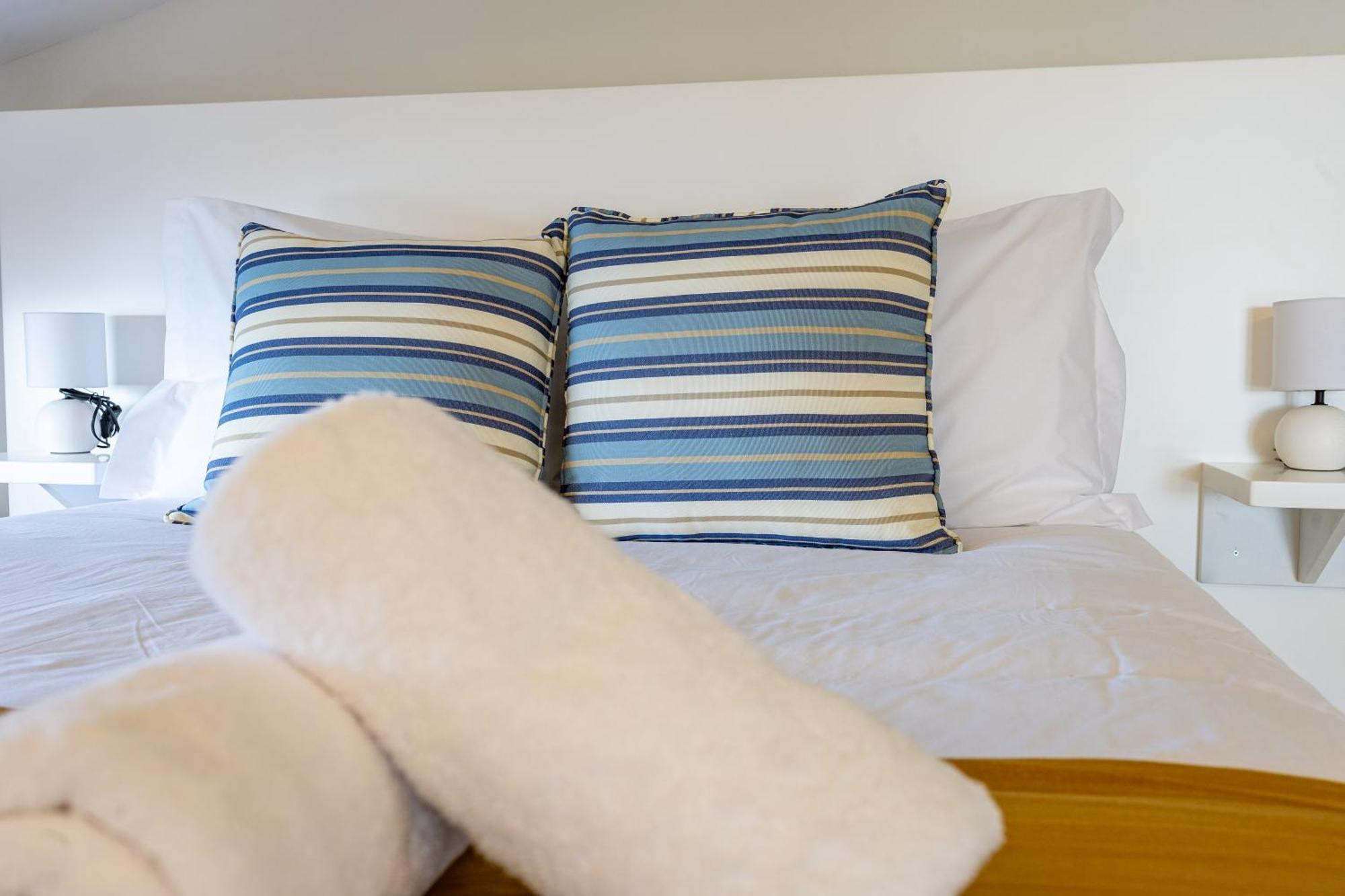 Palm Breeze Loft Apartment