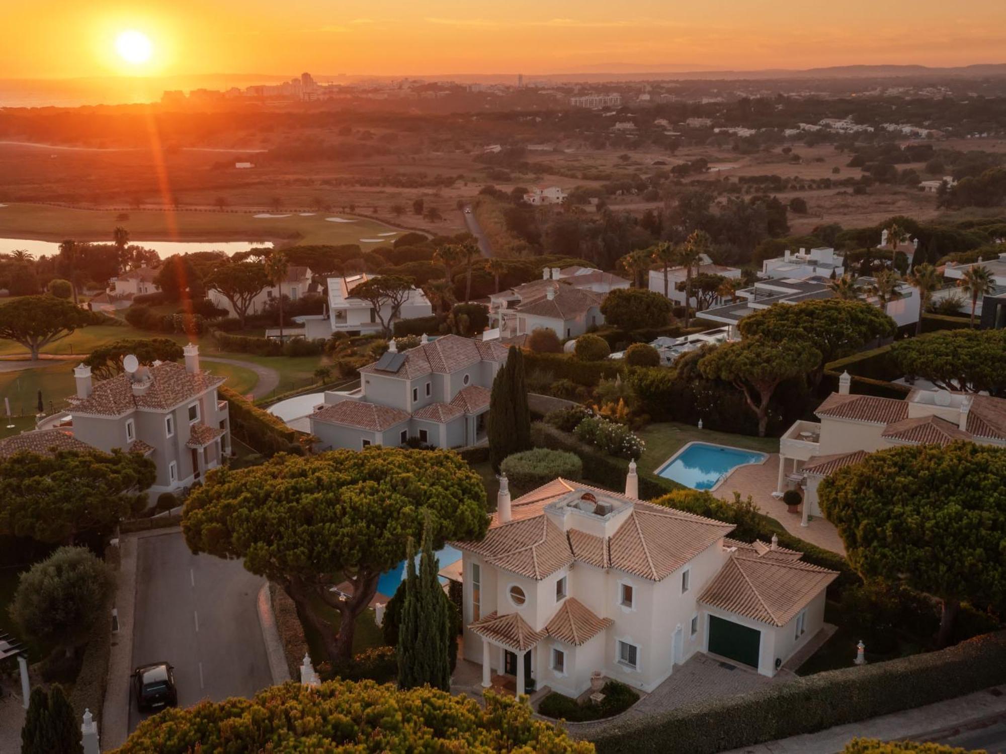Vista Do Mar E Golf By Interhome Vale do Lobo