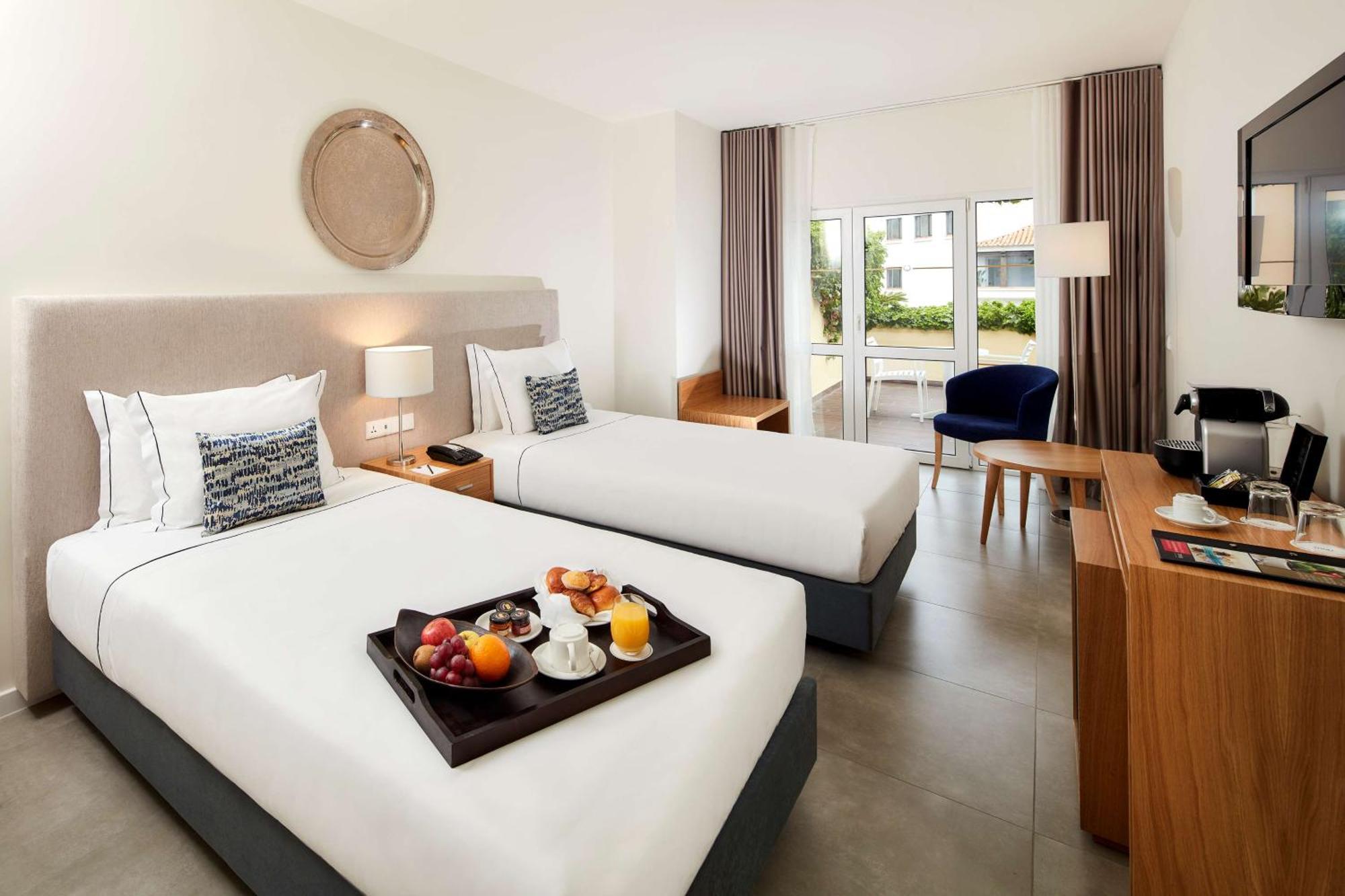 Tivoli Hotel 4*