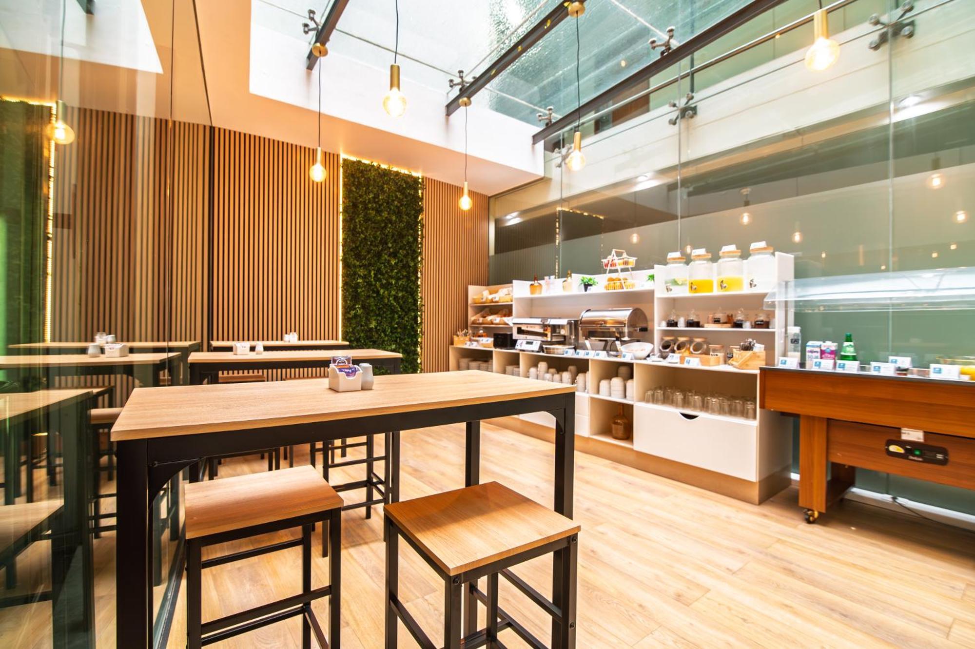 Hotel The Azoriani Boutique, Ascend Collection