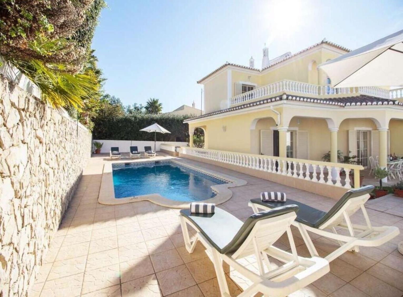 Casa Camarinha *