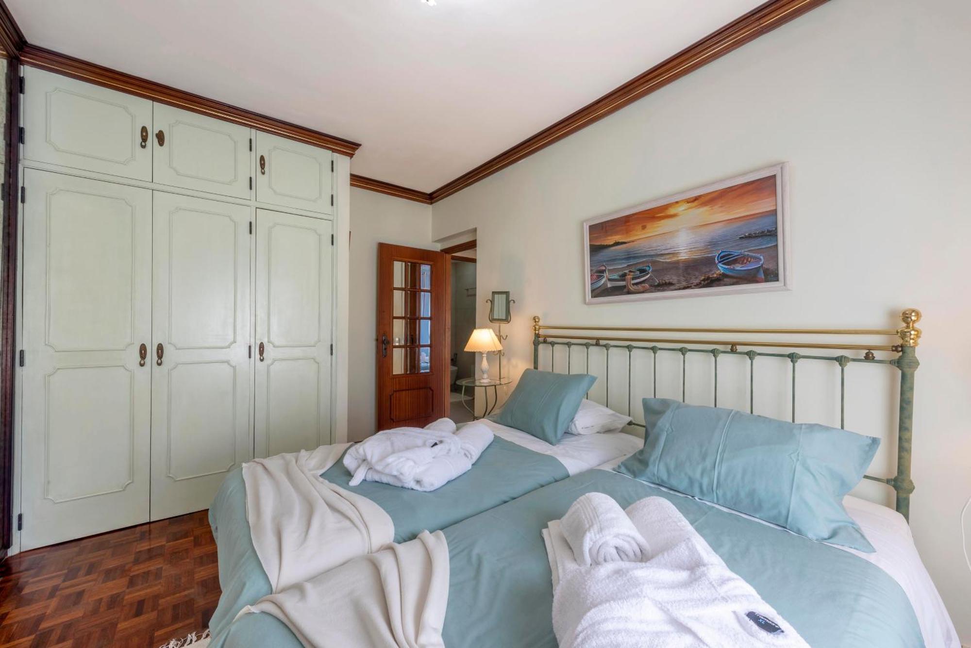 Blue Boat Apartment *