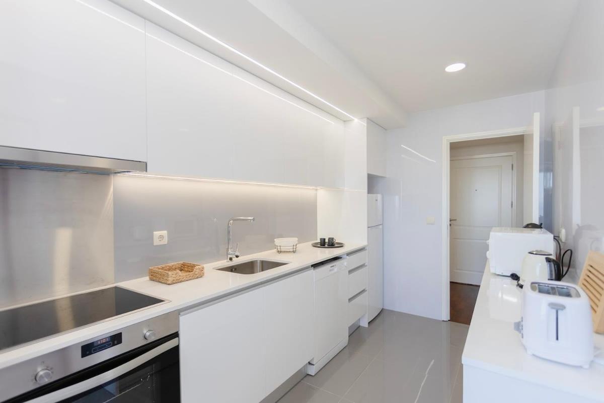 Liiiving In Matosinhos - Seaside Balcony Apartamento Porto