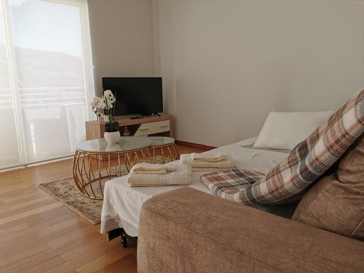 Apartment Pico Barcelos - *