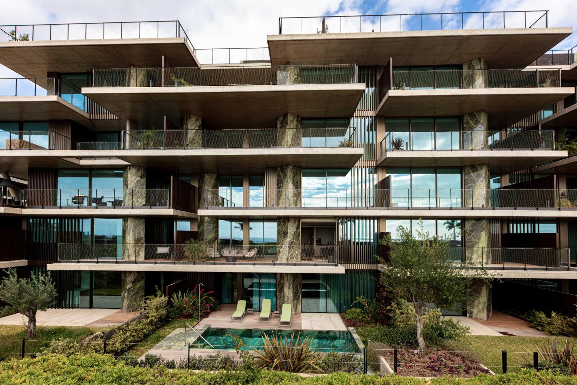 Savoy Monumentalis N&n By Lm&ac Signature