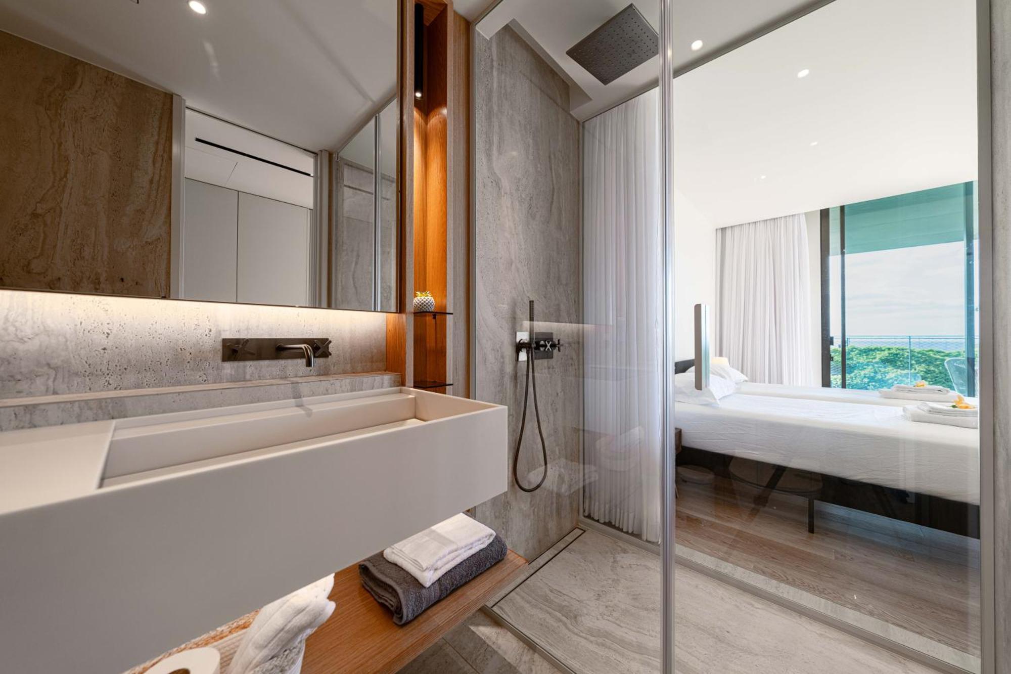 Savoy Monumentalis N&n By Lm&ac Signature Funchal (Madeira)
