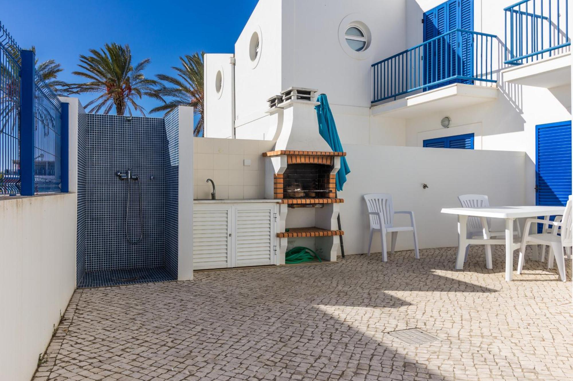 Holiday home Blue By Algarvemanta Manta Rota