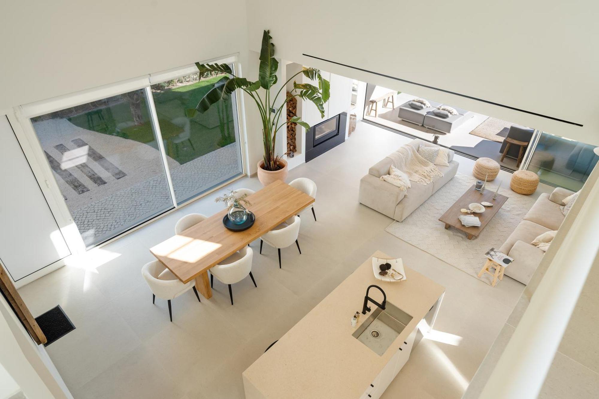 Holiday home Modern Sea View Villa, Heated Pool,rooftop Jacuzzi Outdoor Kitchen 12min Faro Airport *