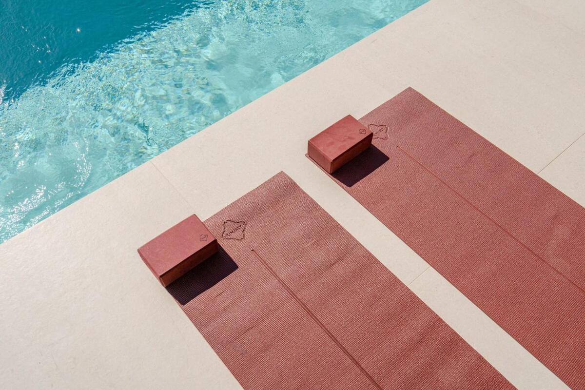 Modern Sea View Villa, Heated Pool,rooftop Jacuzzi Outdoor Kitchen 12min Faro Airport Santa Barbara de Nexe