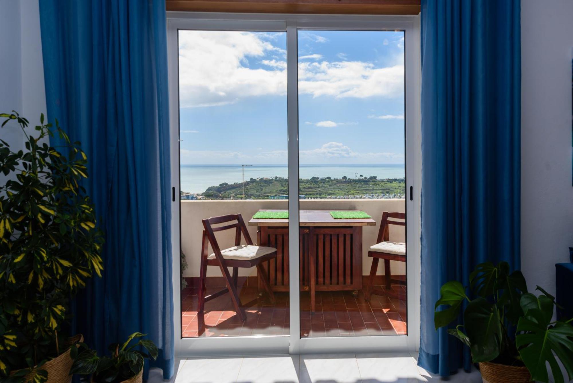 Hillside With Sea View & Fibre Internet Apartment Albufeira