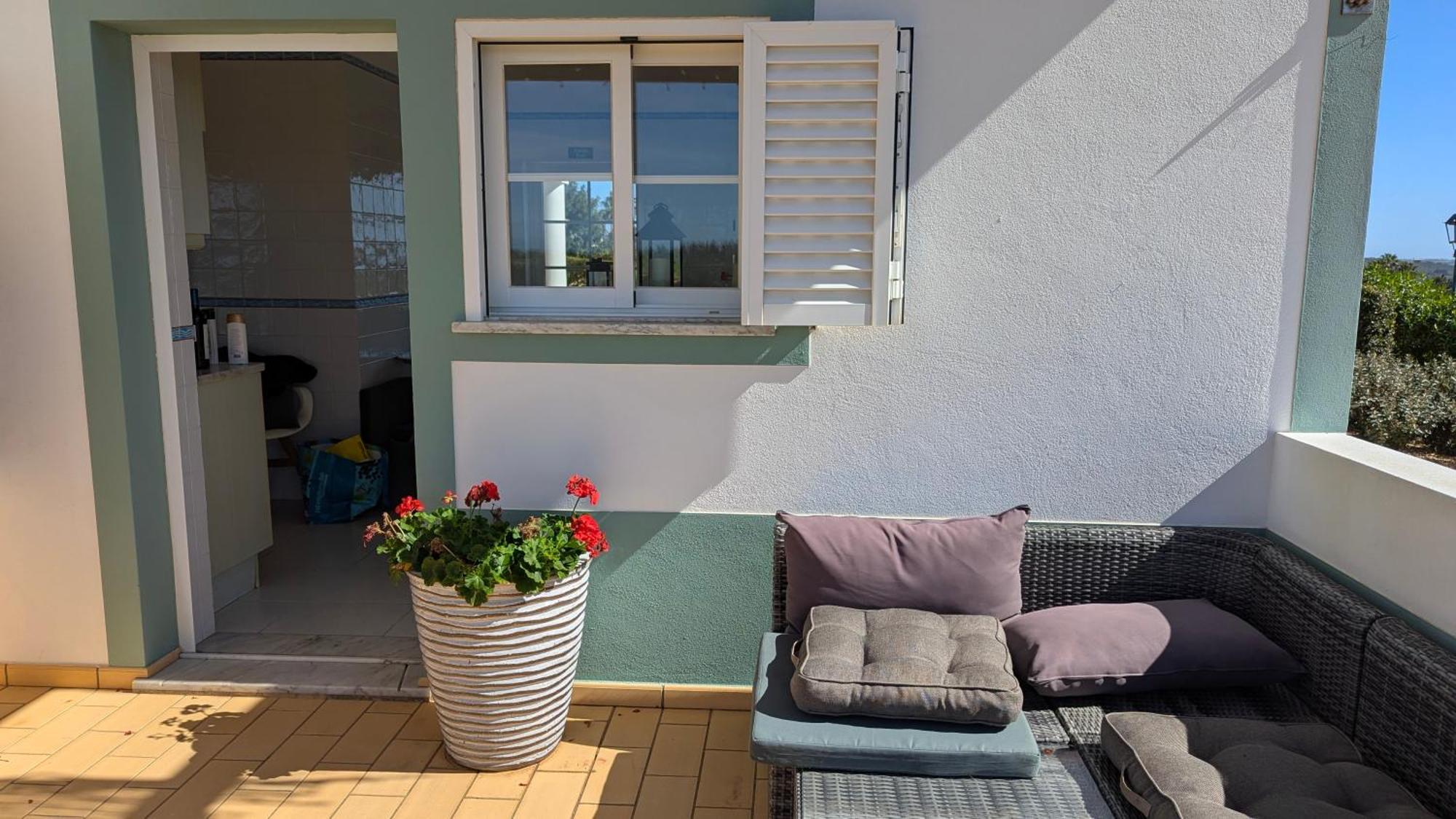 Stunning With Pool & View Near Villa
