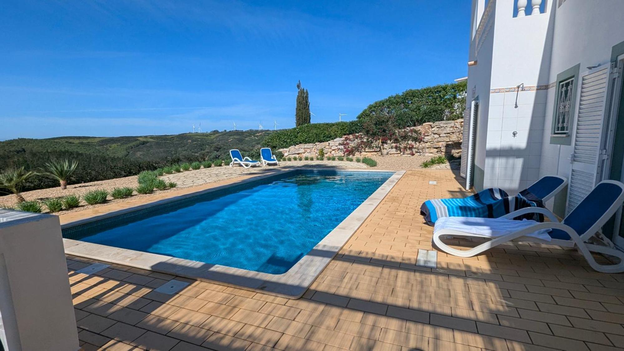 Stunning With Pool & View Near Budens