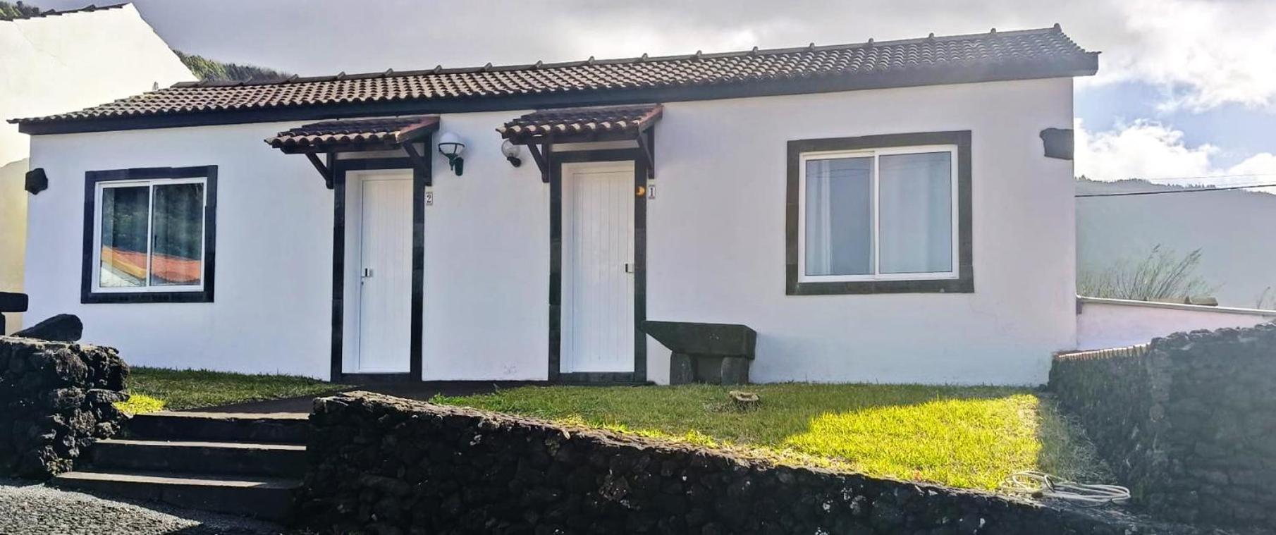 Ocean Front * Horta (Azores)