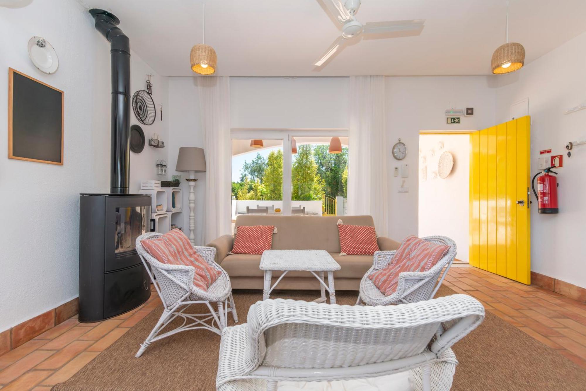 Laranjal Apartment *