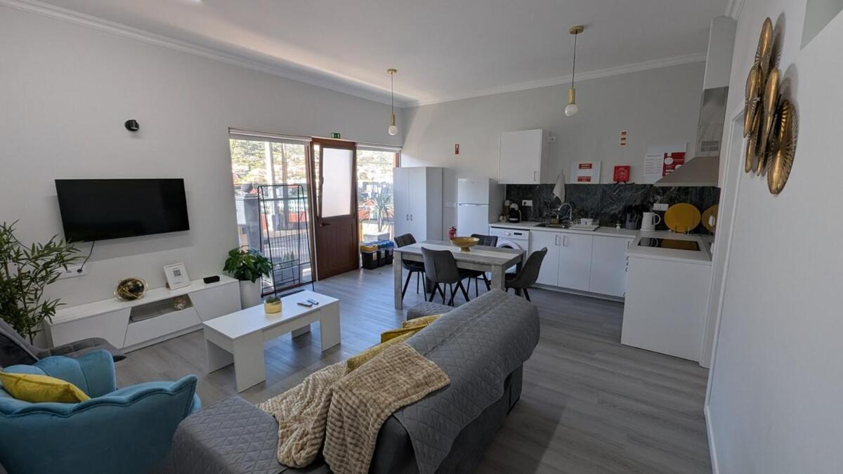 Magalhaes Al By Your Key Madeira Apartment