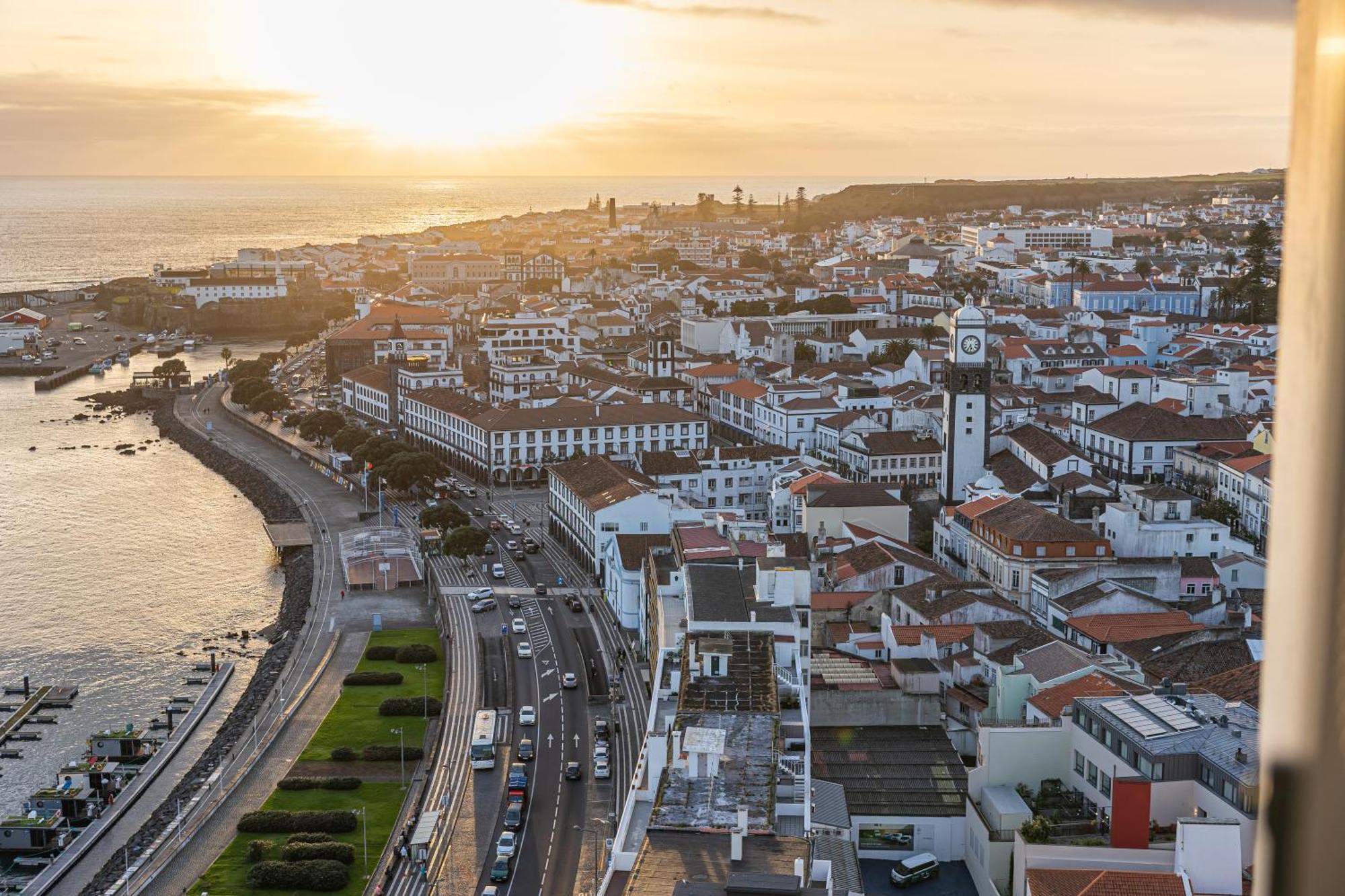 Azores Penthouse - Premium Flat Ponta Delgada (Sao Miguel)