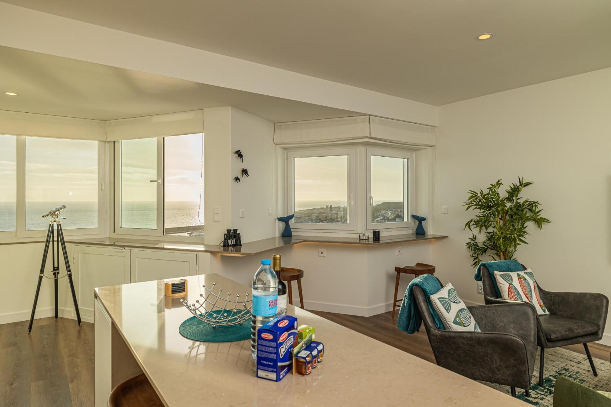 Azores Penthouse - Premium Flat