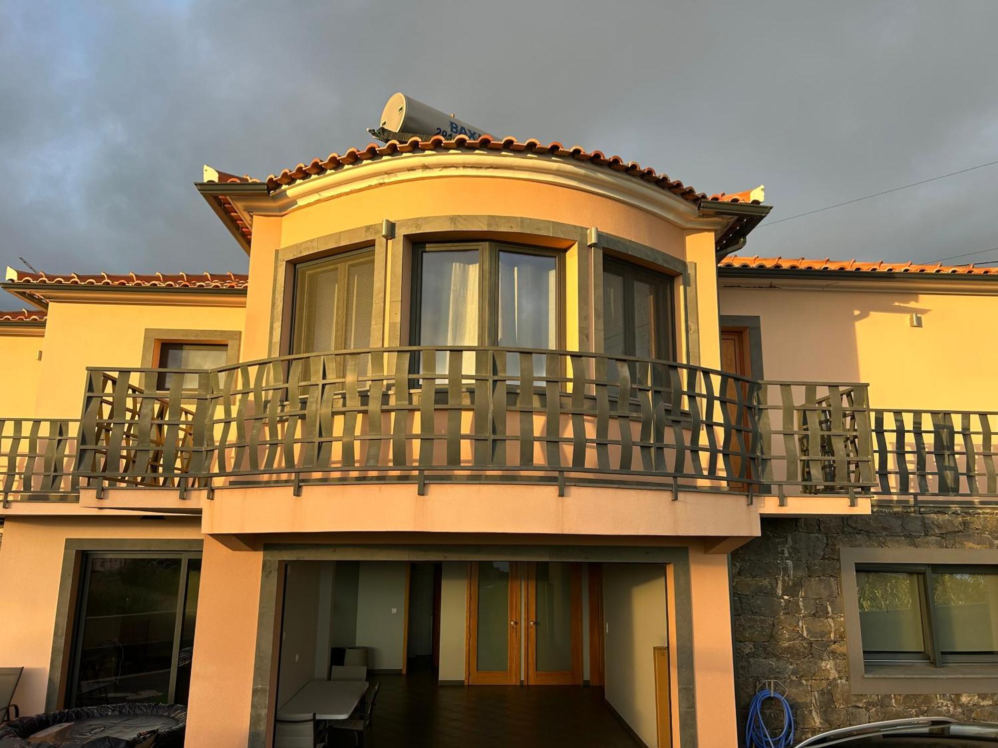 Rose Sun House Villa