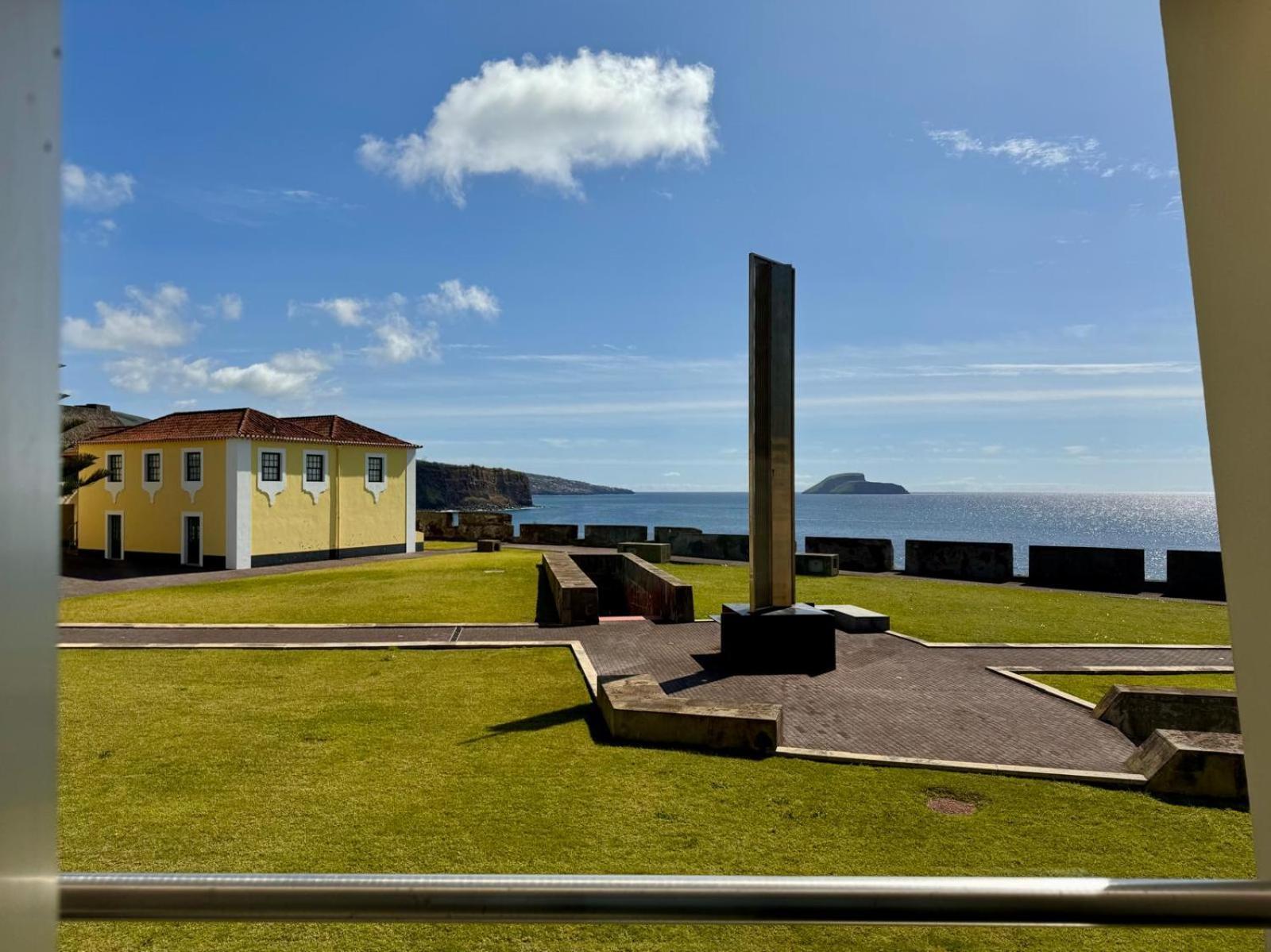 De Castelo De S. Sebastiao Angra do Heroismo