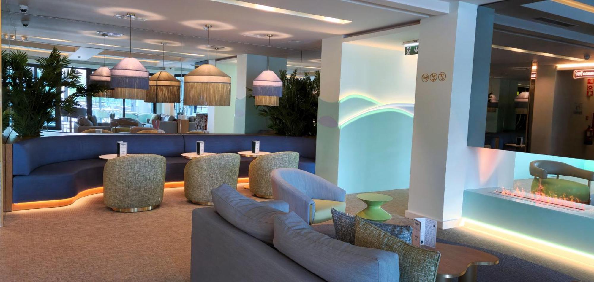Hotel Aquashow Park 4*