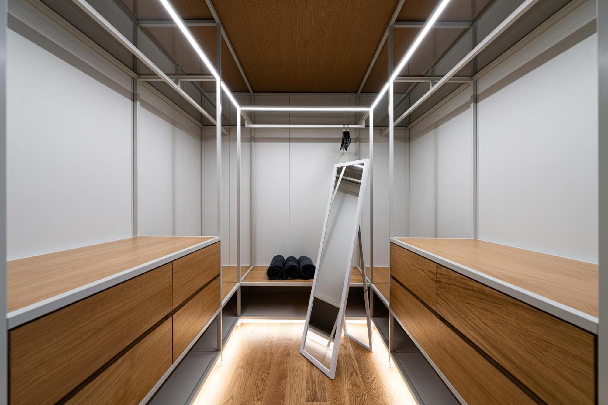 Savoy Monumentalis 2b Or Not 2b By Lm&ac Signature Appartement
