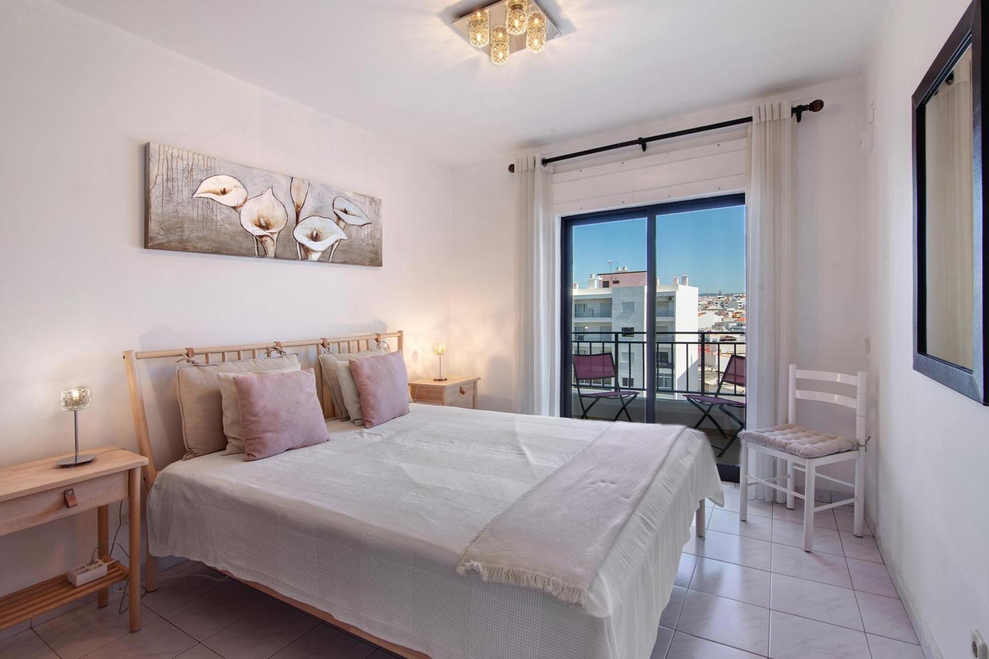 1 Bedroom Seaview *