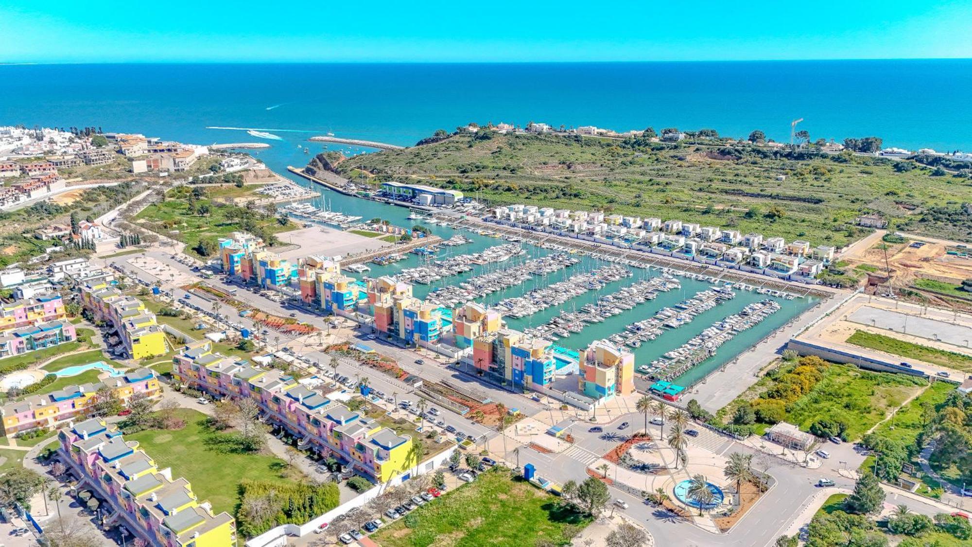 Jardins Da Marina Apartment *