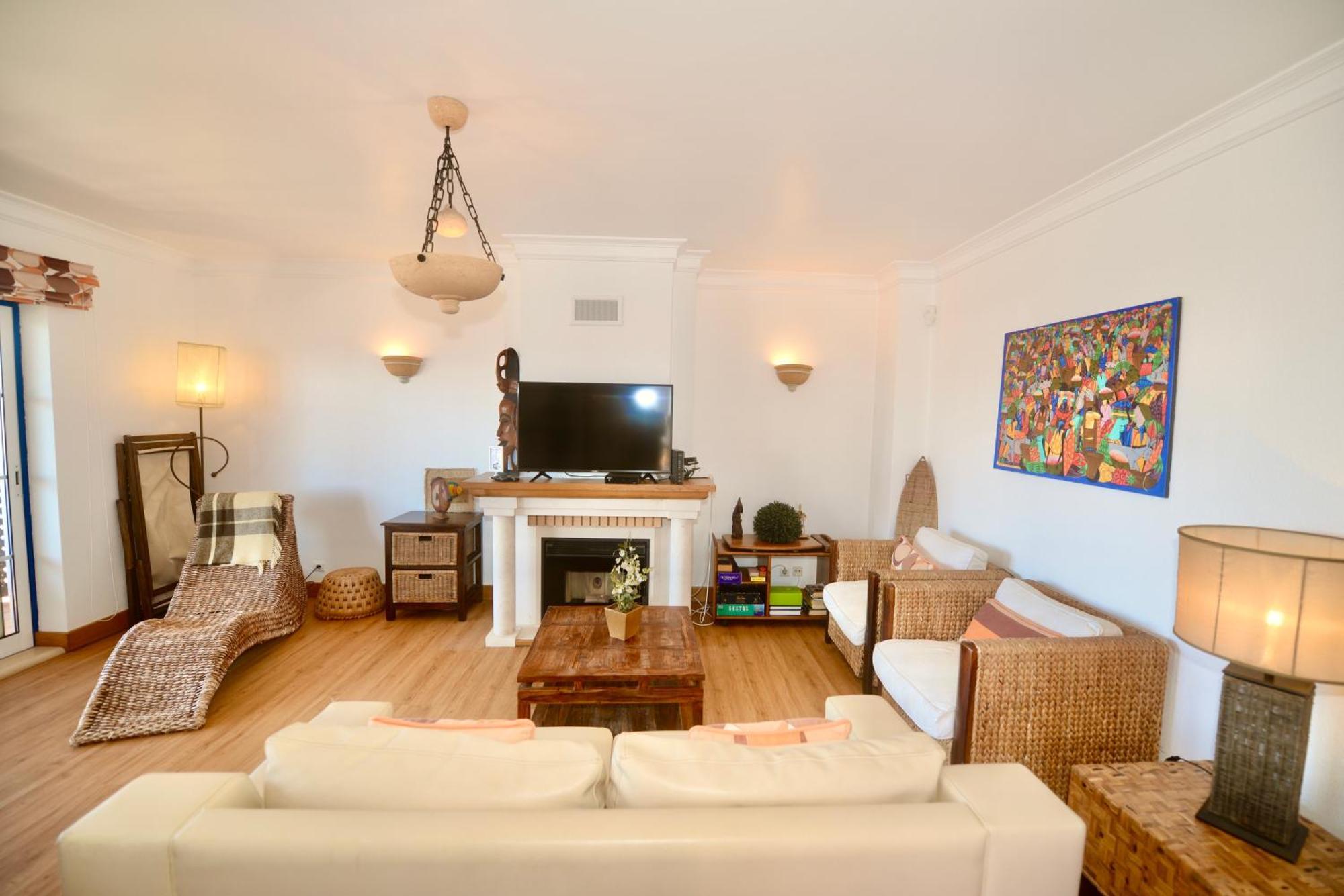 Ship - 4 Bedroom Duplex With Sea And Pool Views, 1km From The *