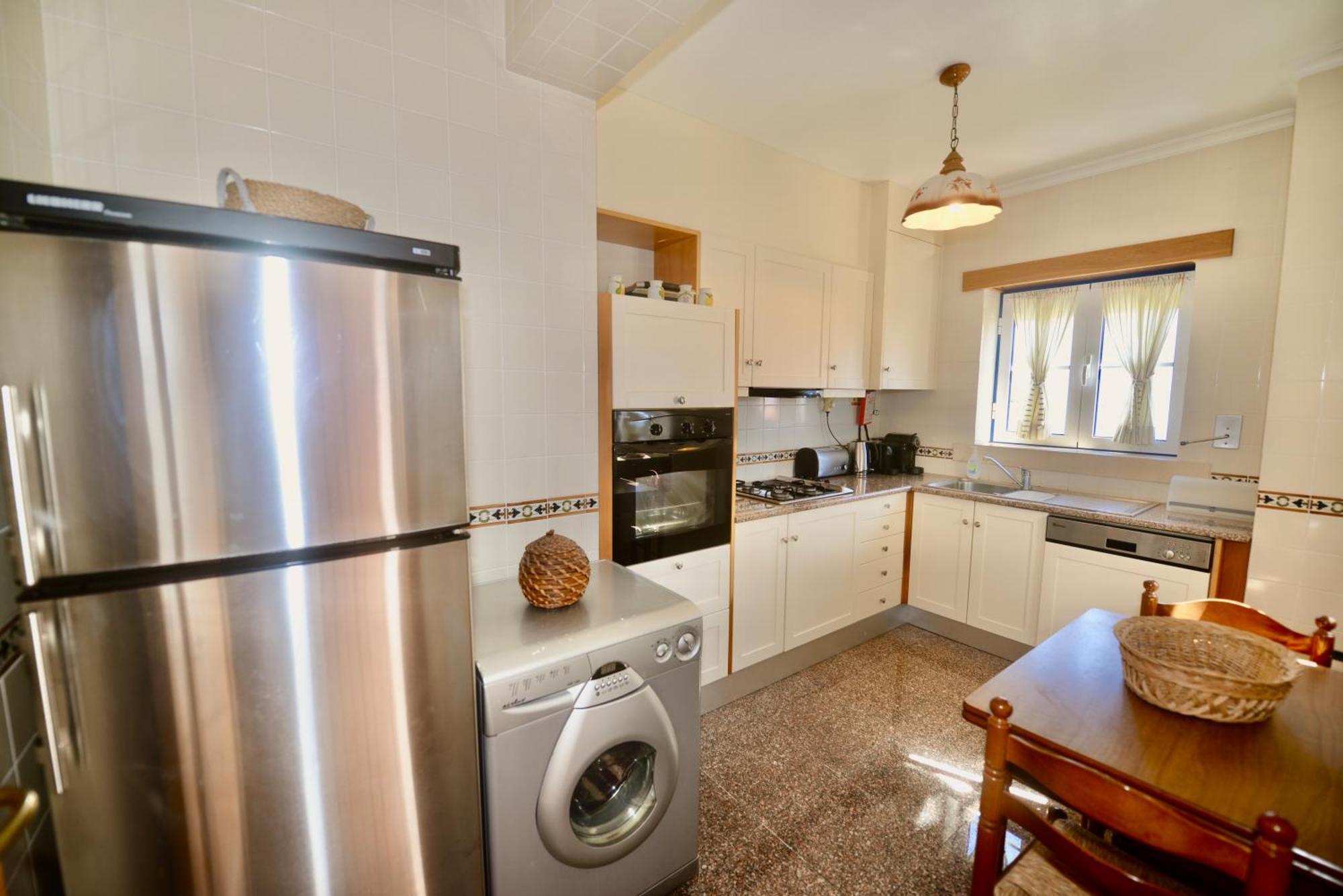 Ship - 4 Bedroom Duplex With Sea And Pool Views, 1km From The *