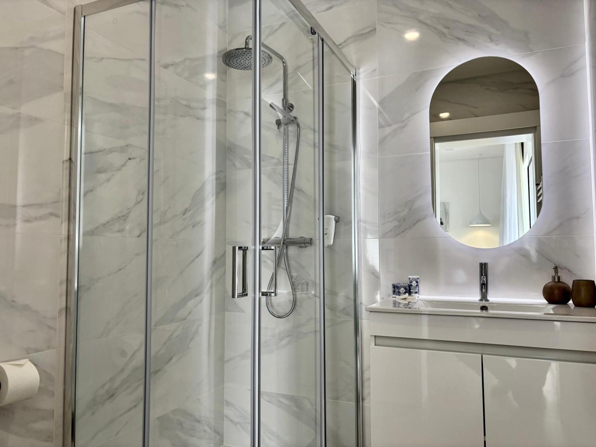 Azores Homes & 4*