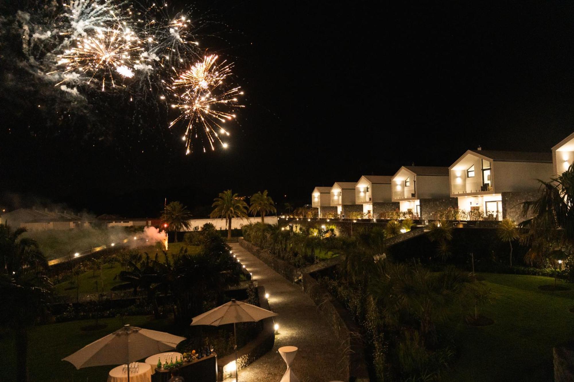 Azores Homes & 4*