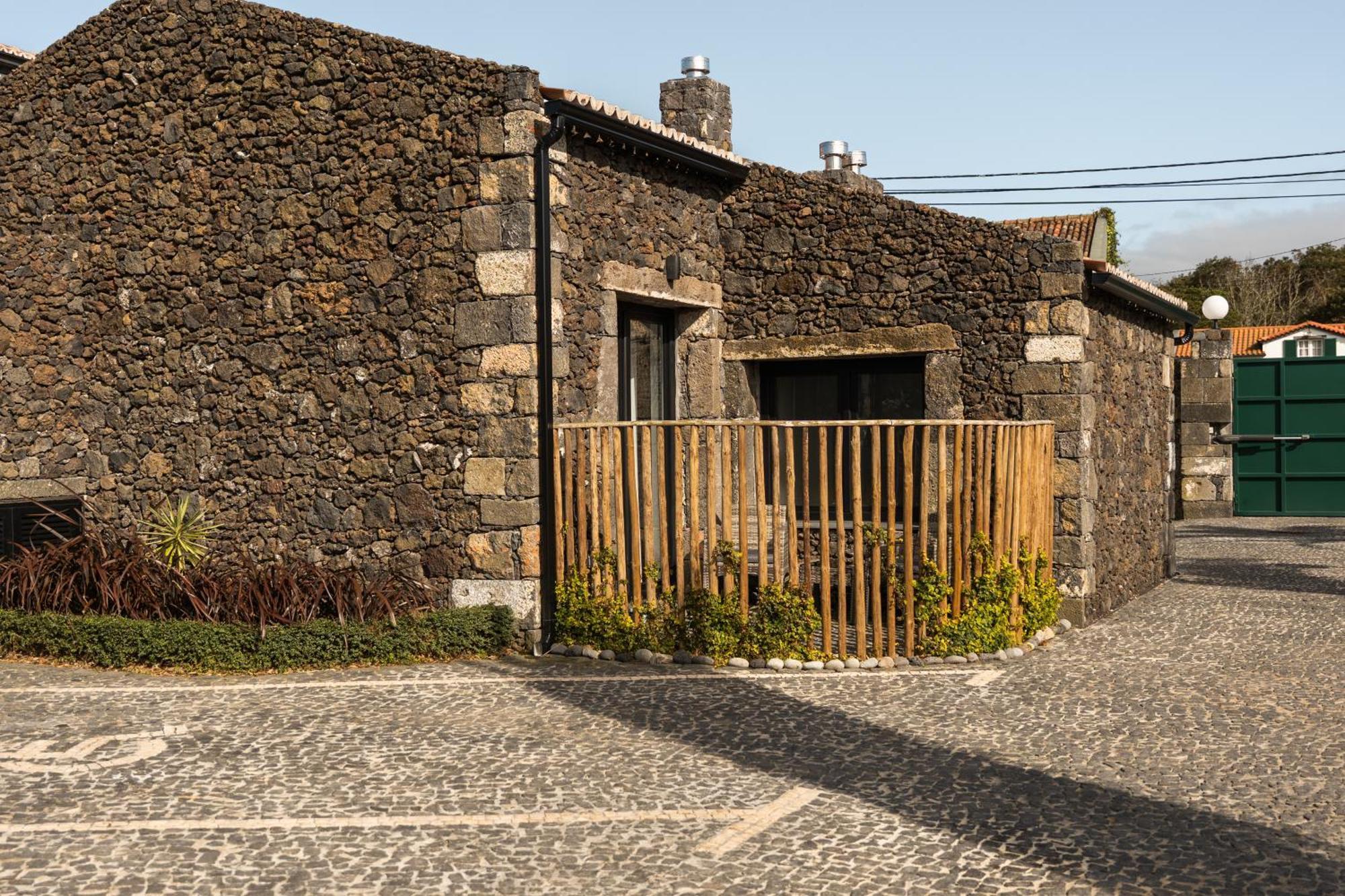 Hotel Azores Homes & 4*