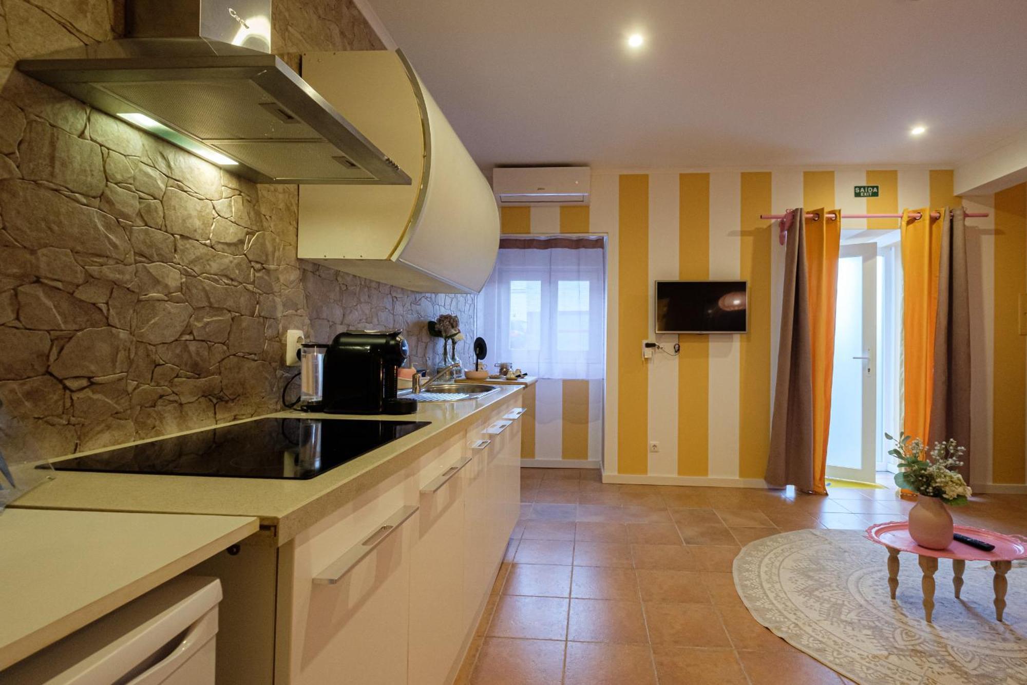 Y Quebedo - Boutique Apartment Setubal