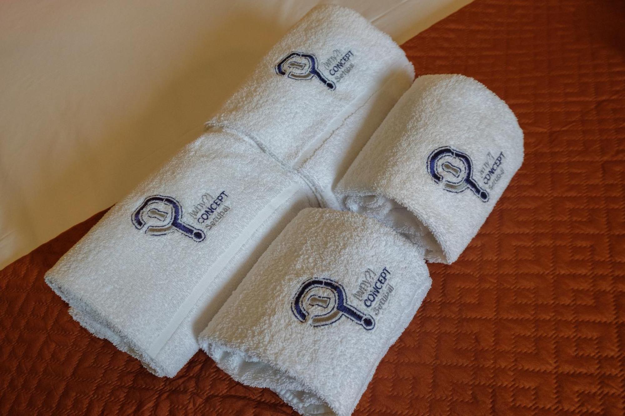 Y Quebedo - Boutique Setubal