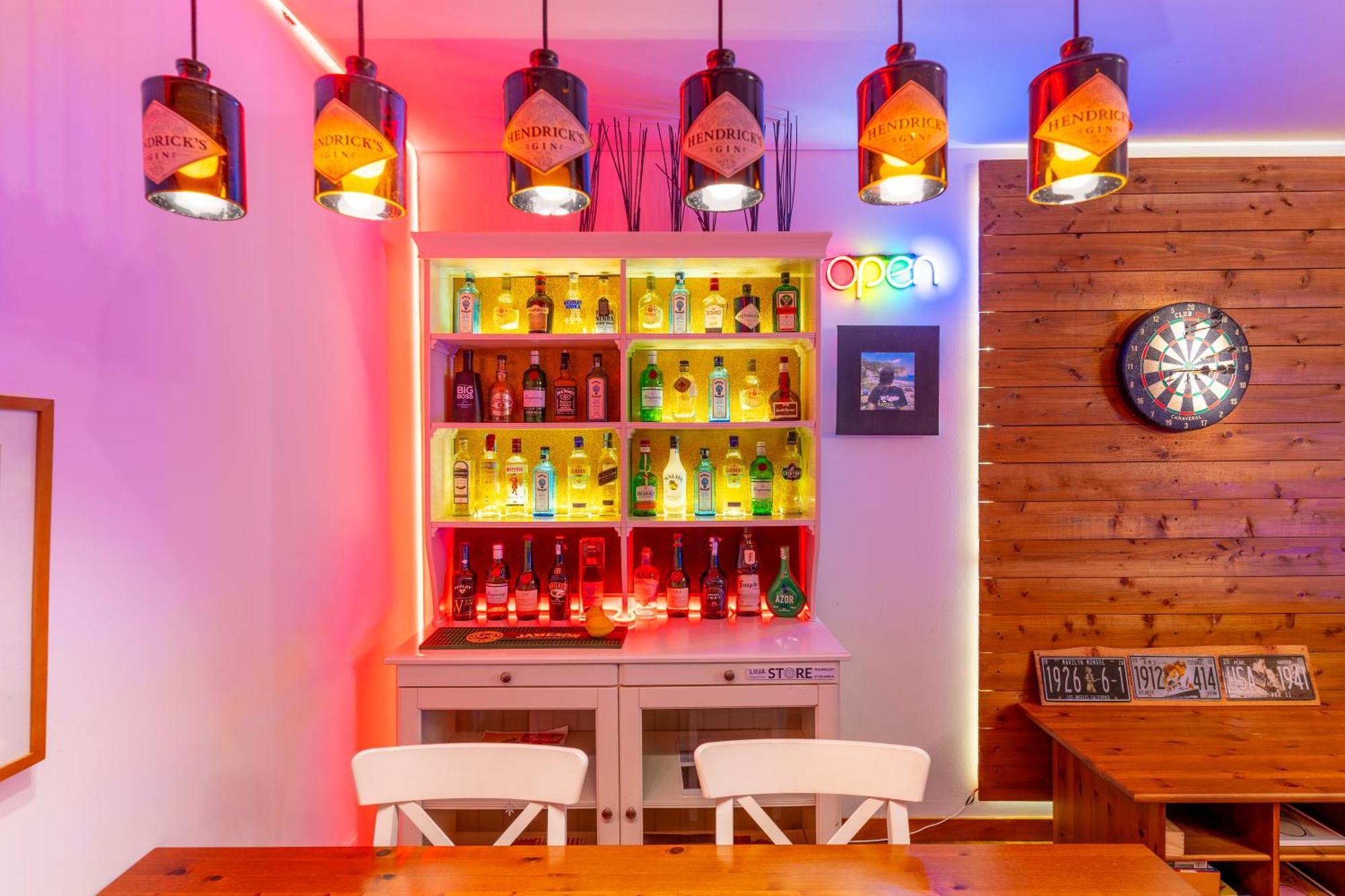 Epicenter Skybar Apartment Lagoa (Azores)