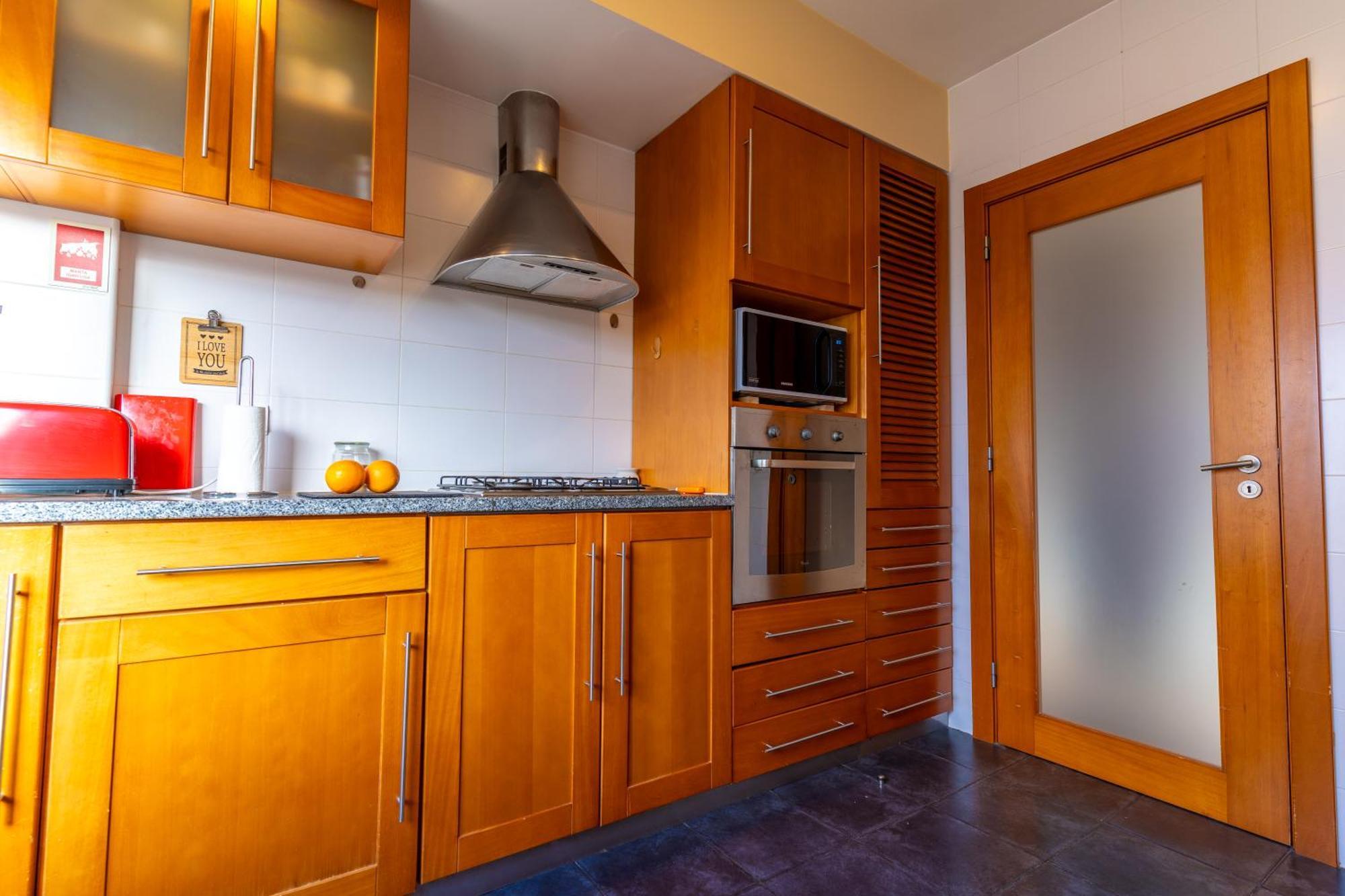 Epicenter Skybar Apartment