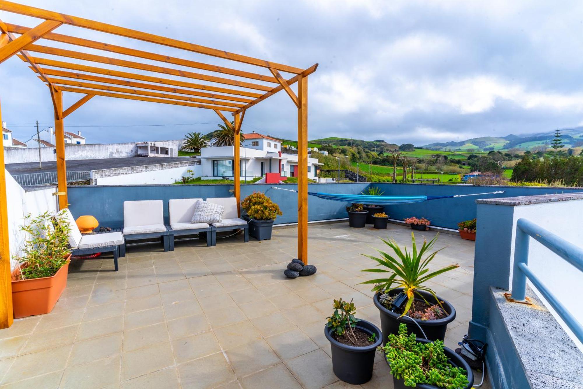 Epicenter Skybar Lagoa (Azores)