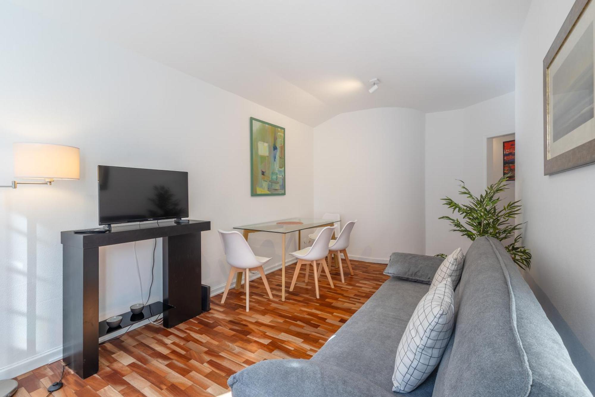 Apartment With Stunning Harbor View And Air Conditioning Unit Funchal (Madeira)
