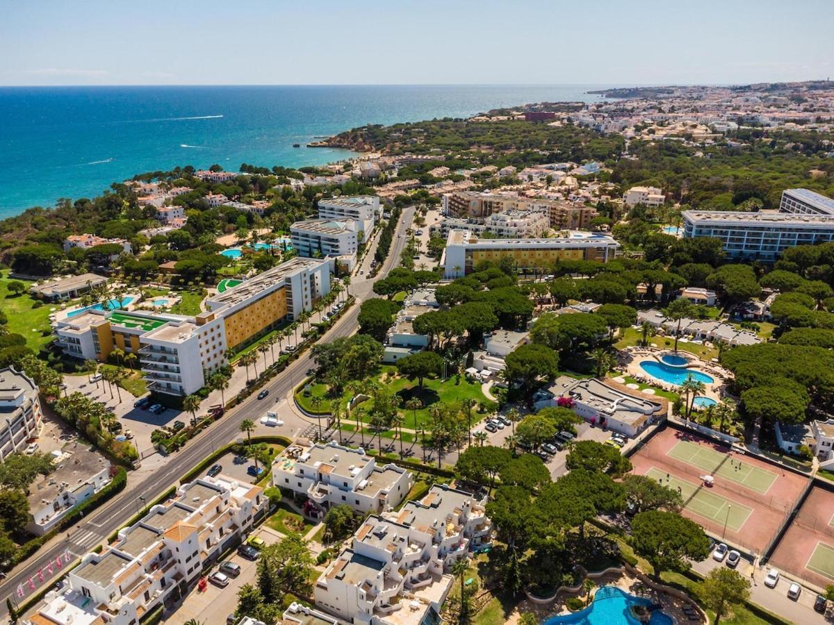 Balaia Golf Village T2 A 10 Minutos Da Apartment
