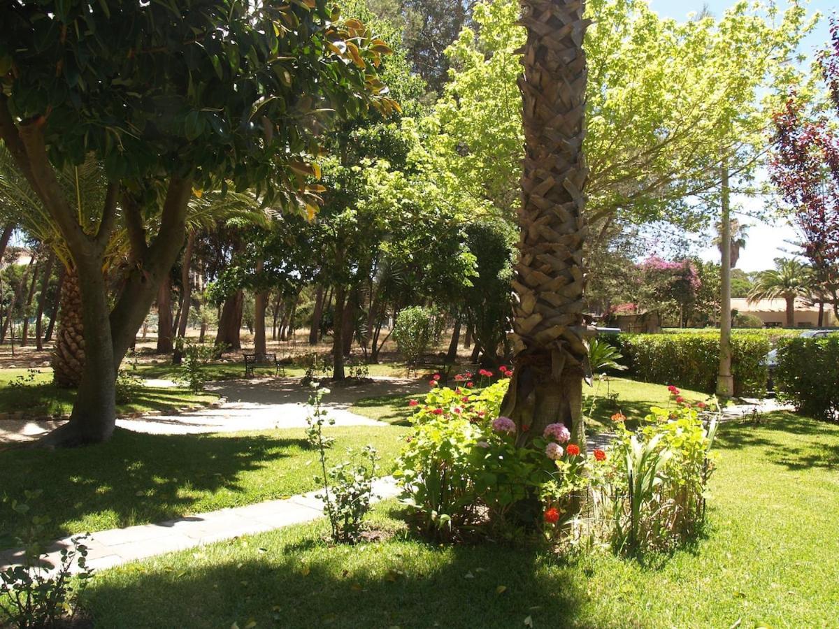 Exclusive Beachfront House Apartment Almada
