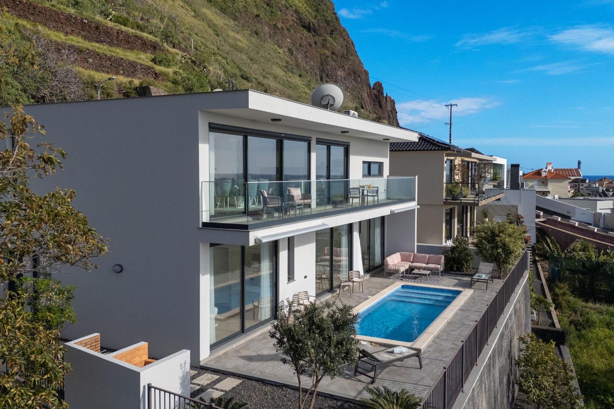 Villa La Perla By Lovelystay