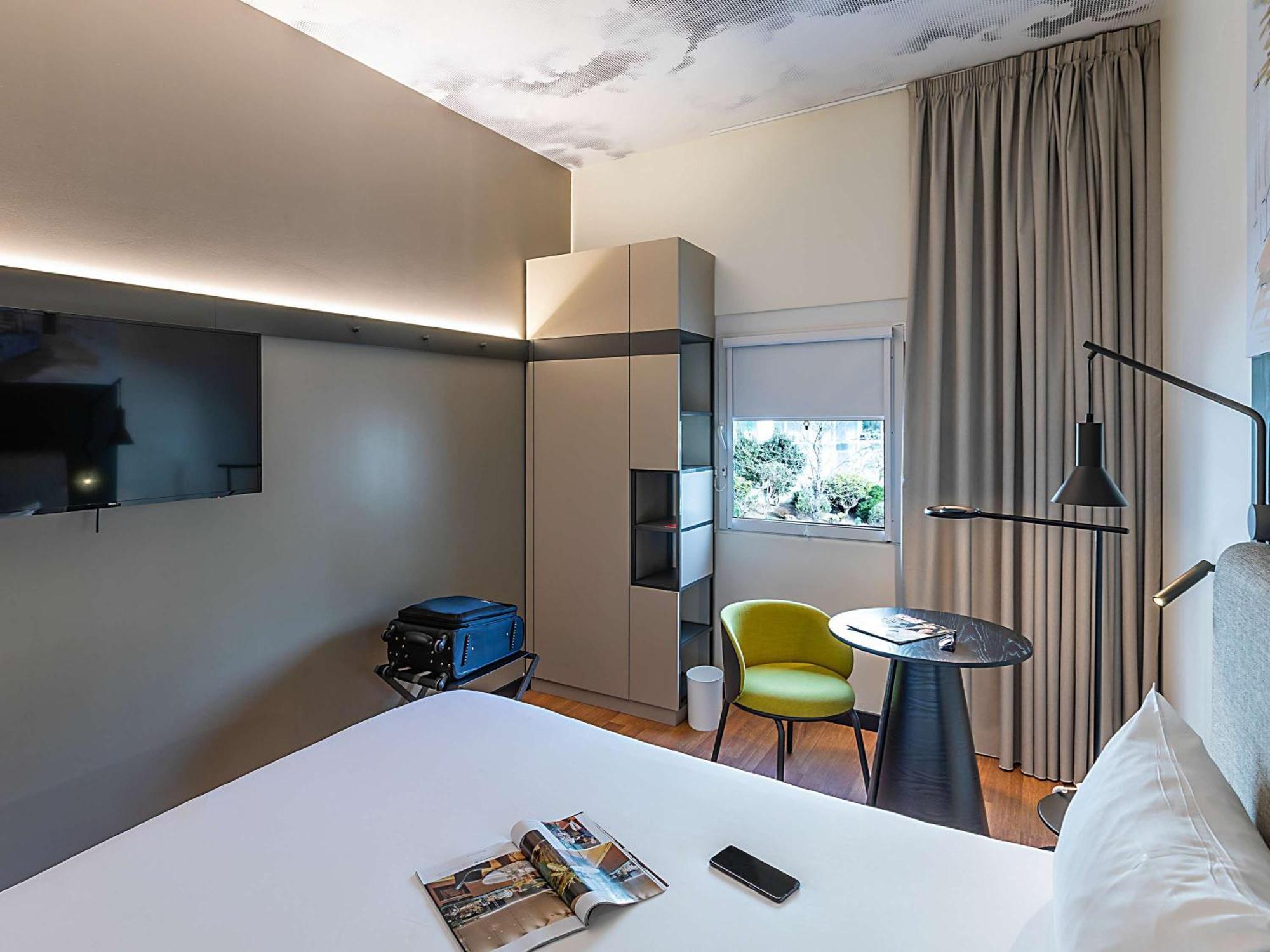 Ibis Parque Nacoes Hotel 3*