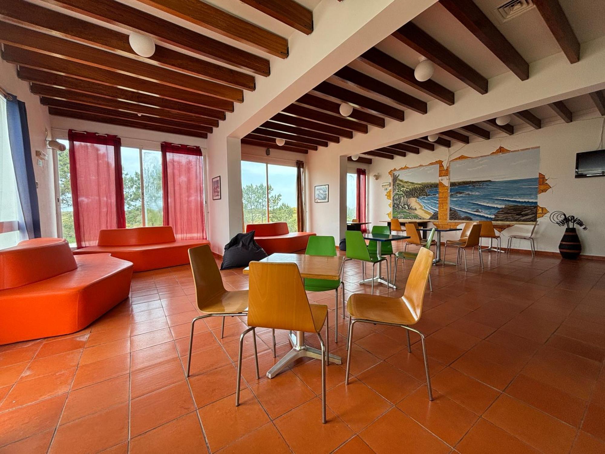 Hi - De Juventude Hostel Almograve